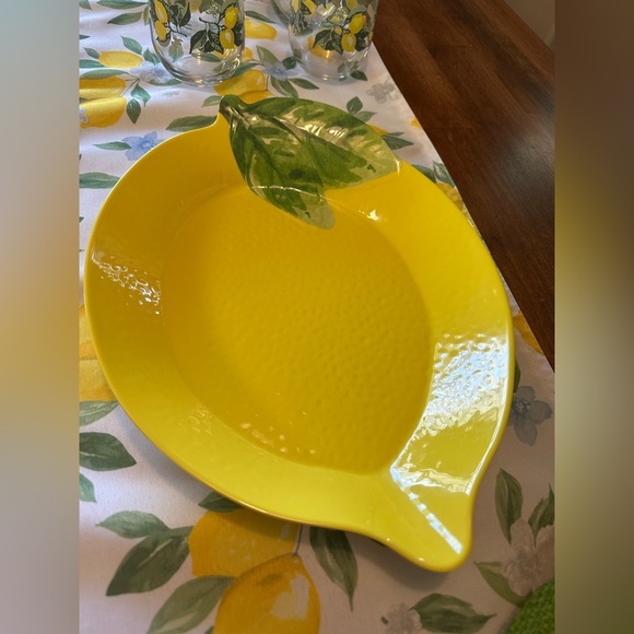 Lemon Glass Tumblers Set of 4 + Lemon Table Decor Bundle - Picture 6 of 8